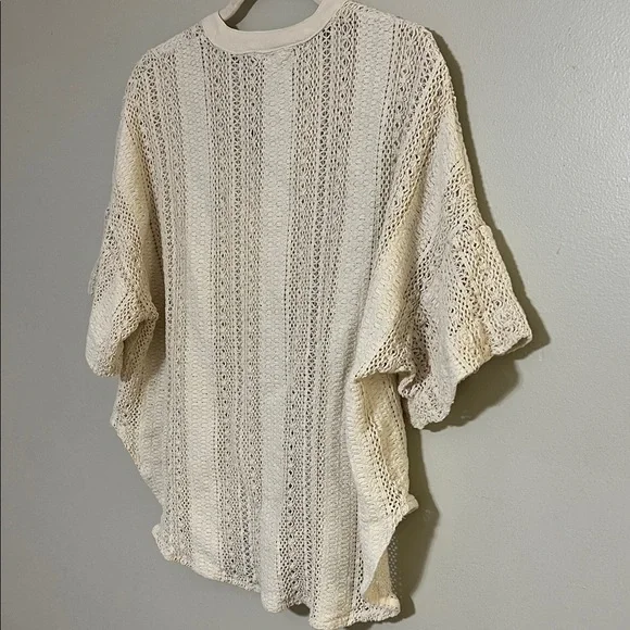 Kaktus Cream Crochet Button-Down Top - Picture 6 of 10